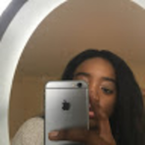 Meet your Posher, Jabria - Picture 1 of 1